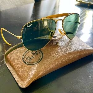 Ray-Ban vintage outdoorsman aviators. LO216. Early 80’s era.